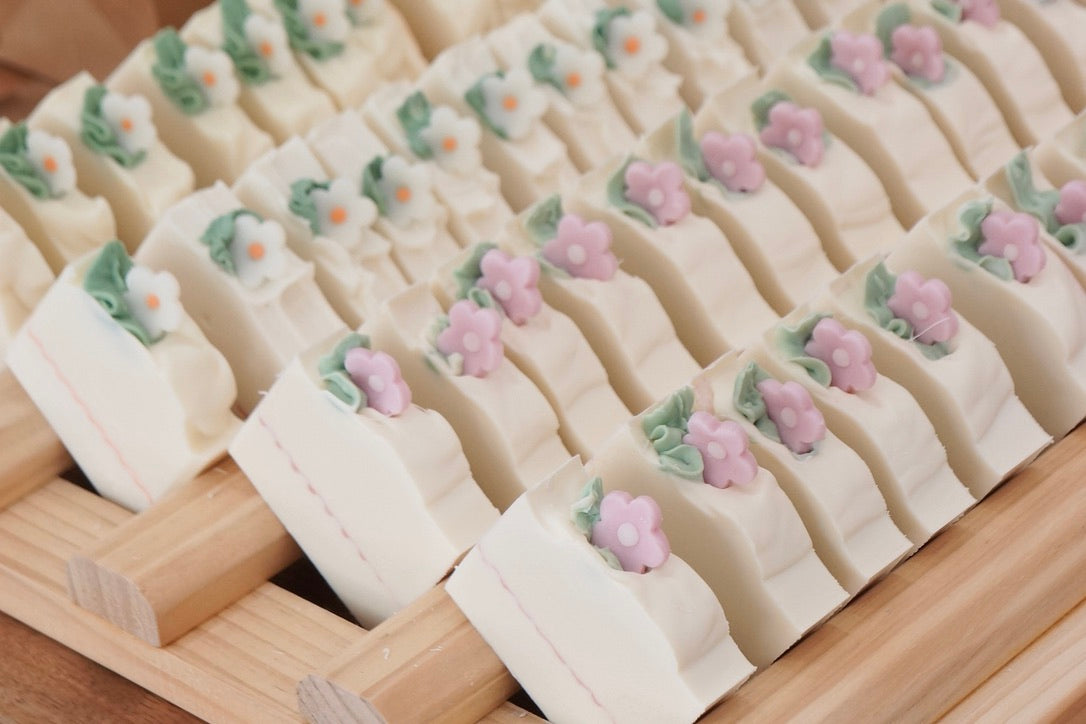 Wavy Line Cold Process Soap Wedding Favours (made-to-order)