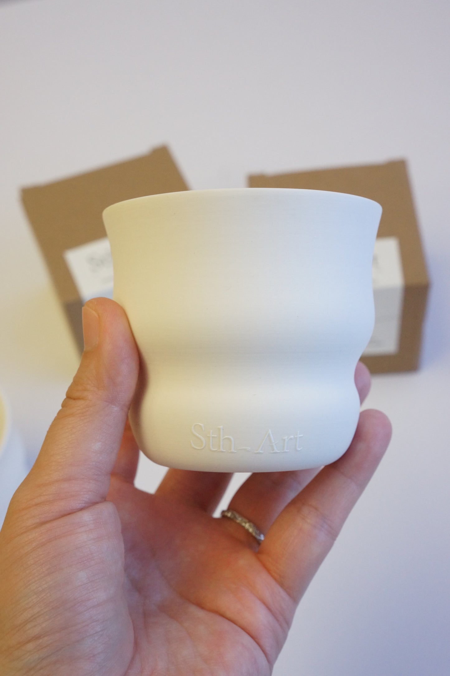 Hand-poured Contour Cup Scented Soy Candle