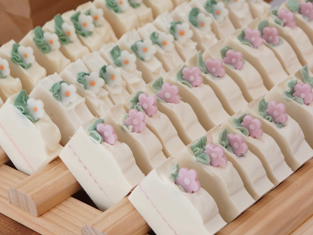 Wavy Line Cold Process Soap Wedding Favours (made-to-order)