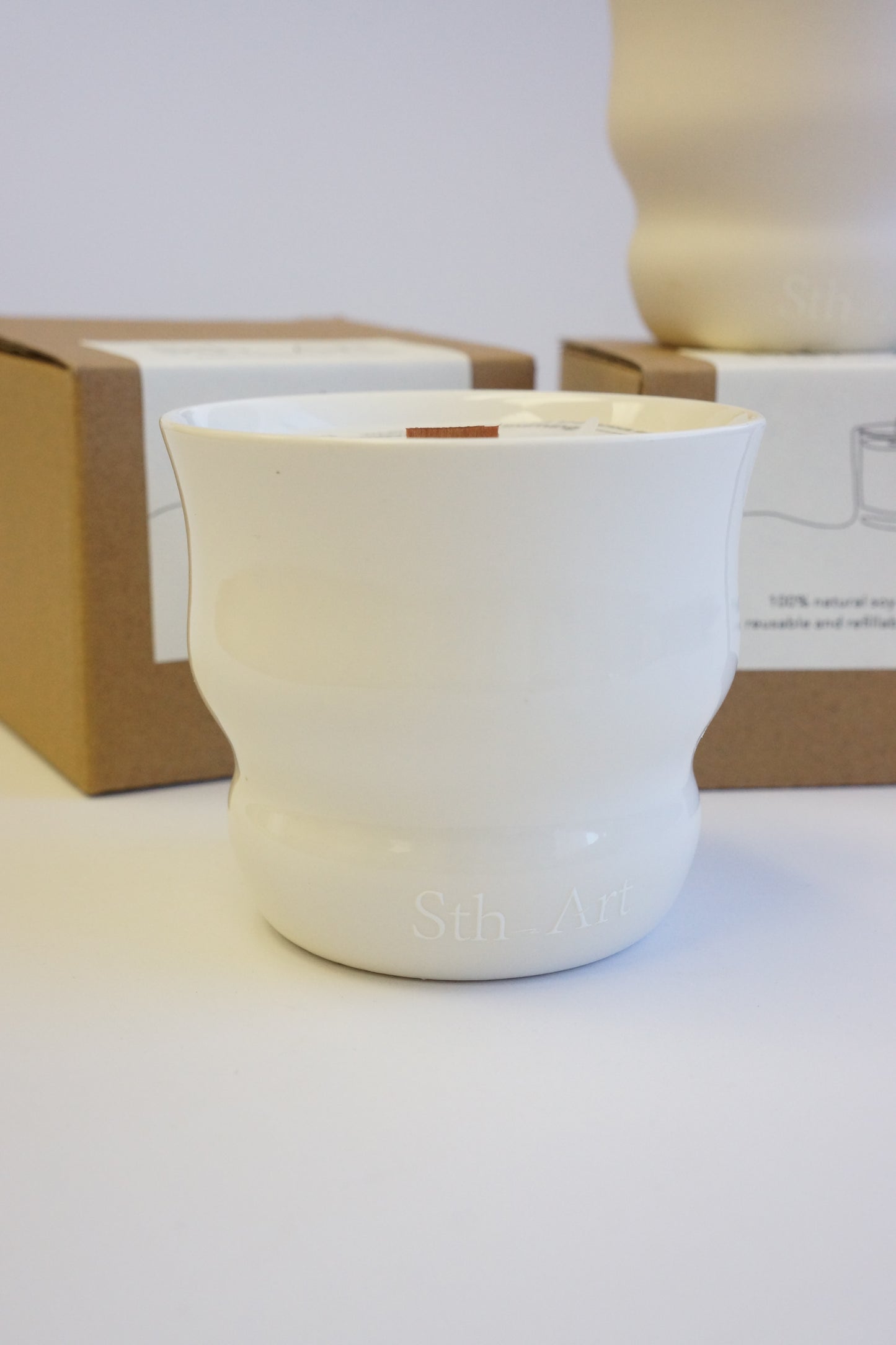 Hand-poured Contour Cup Scented Soy Candle