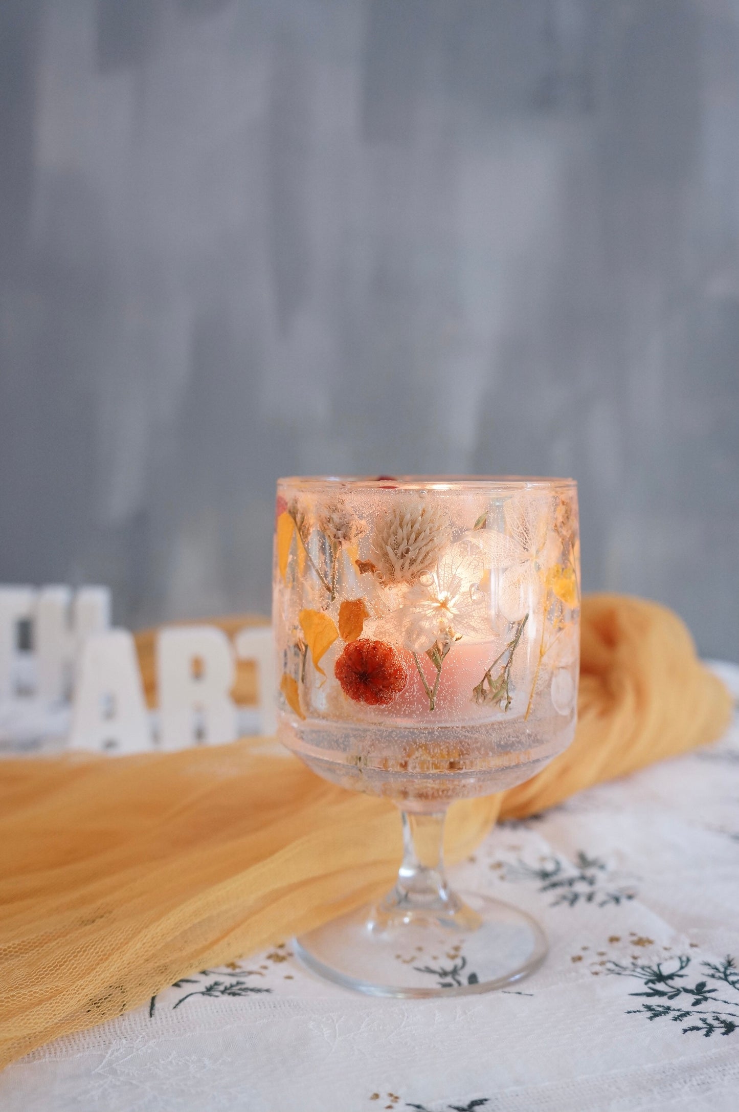 Crystal Dried Flower Candle Holder with Tealight Candles