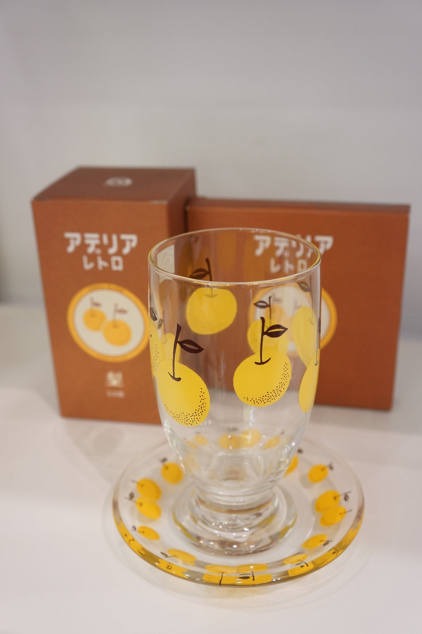 Aderia | Showa-era Retro Milkshake Cup with Saucer - Pears