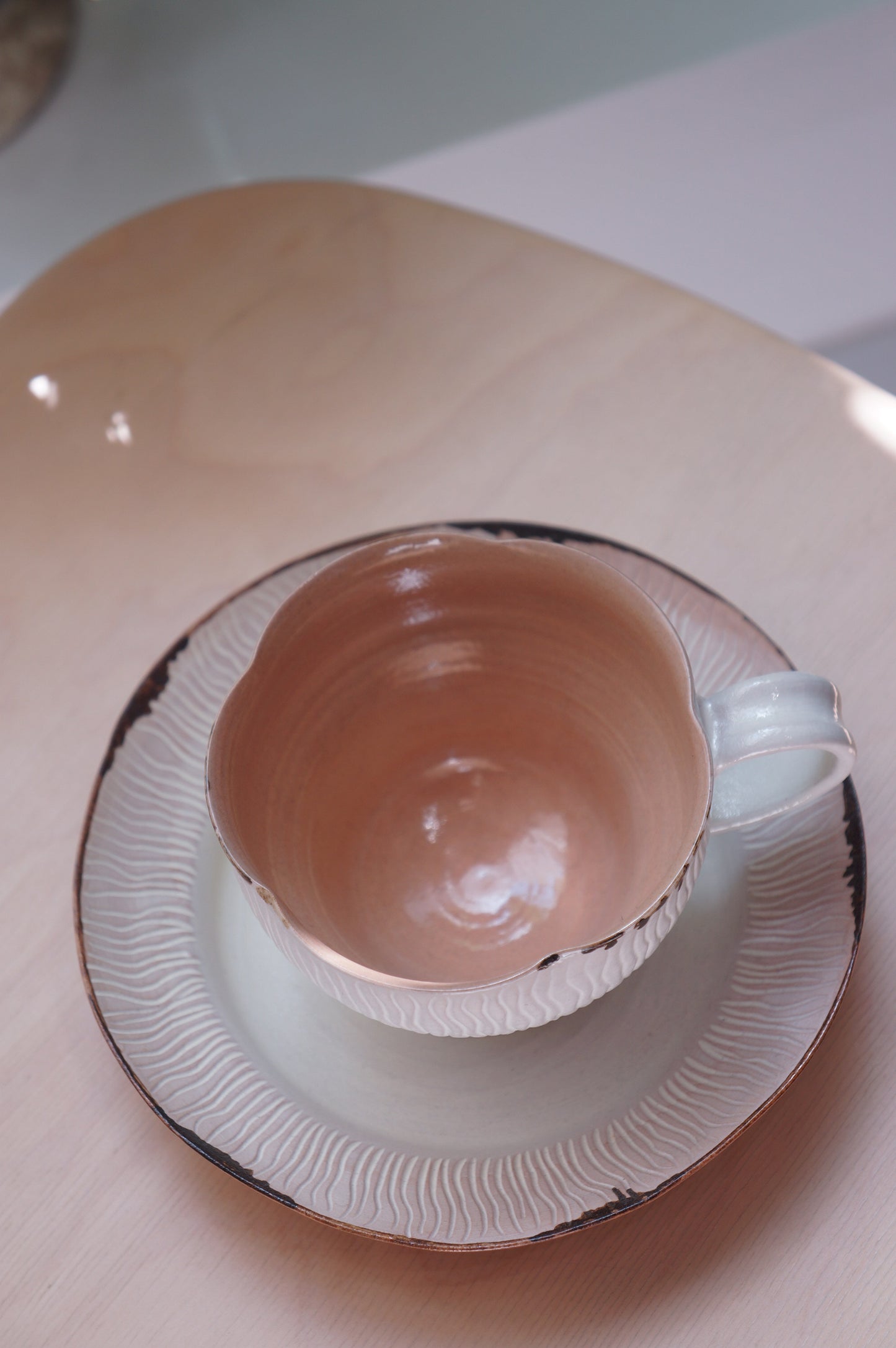 Jingdezhen | Pengfan | Engobe Coating Classic Style Flower-Edging Cup & Saucer