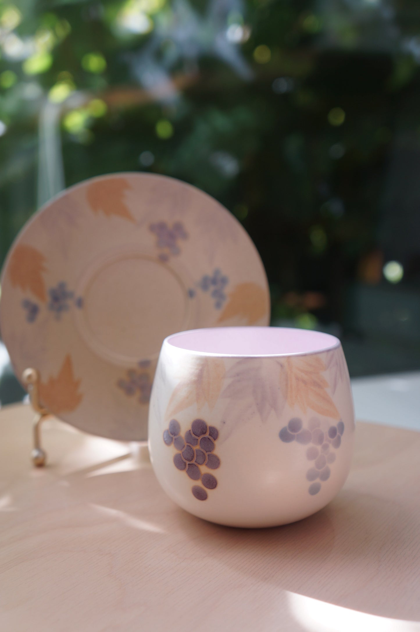 Jingdezhen | Sishuang | Grapes Egg Latte Cup & Saucer - Purple