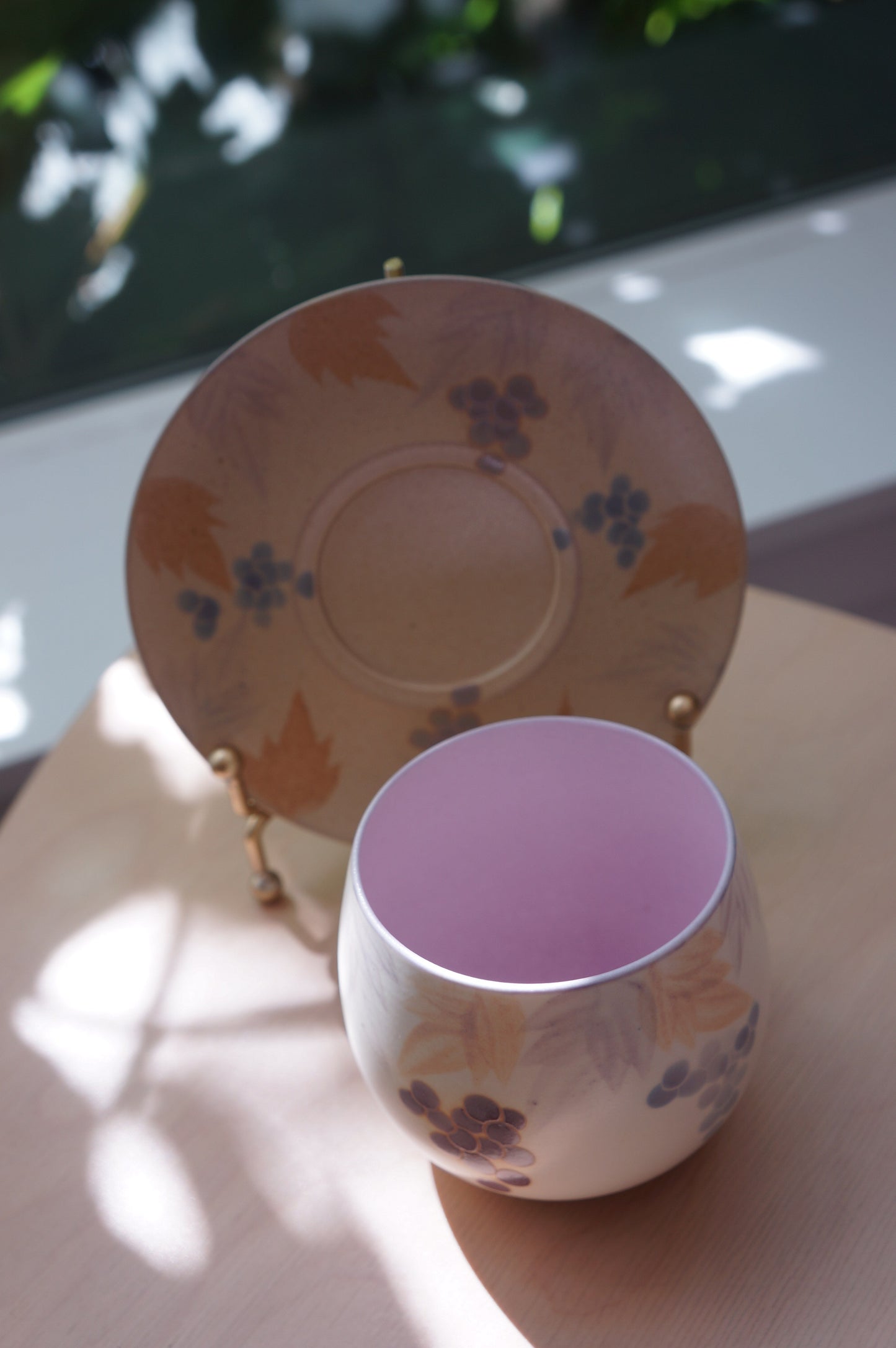 Jingdezhen | Sishuang | Grapes Egg Latte Cup & Saucer - Purple