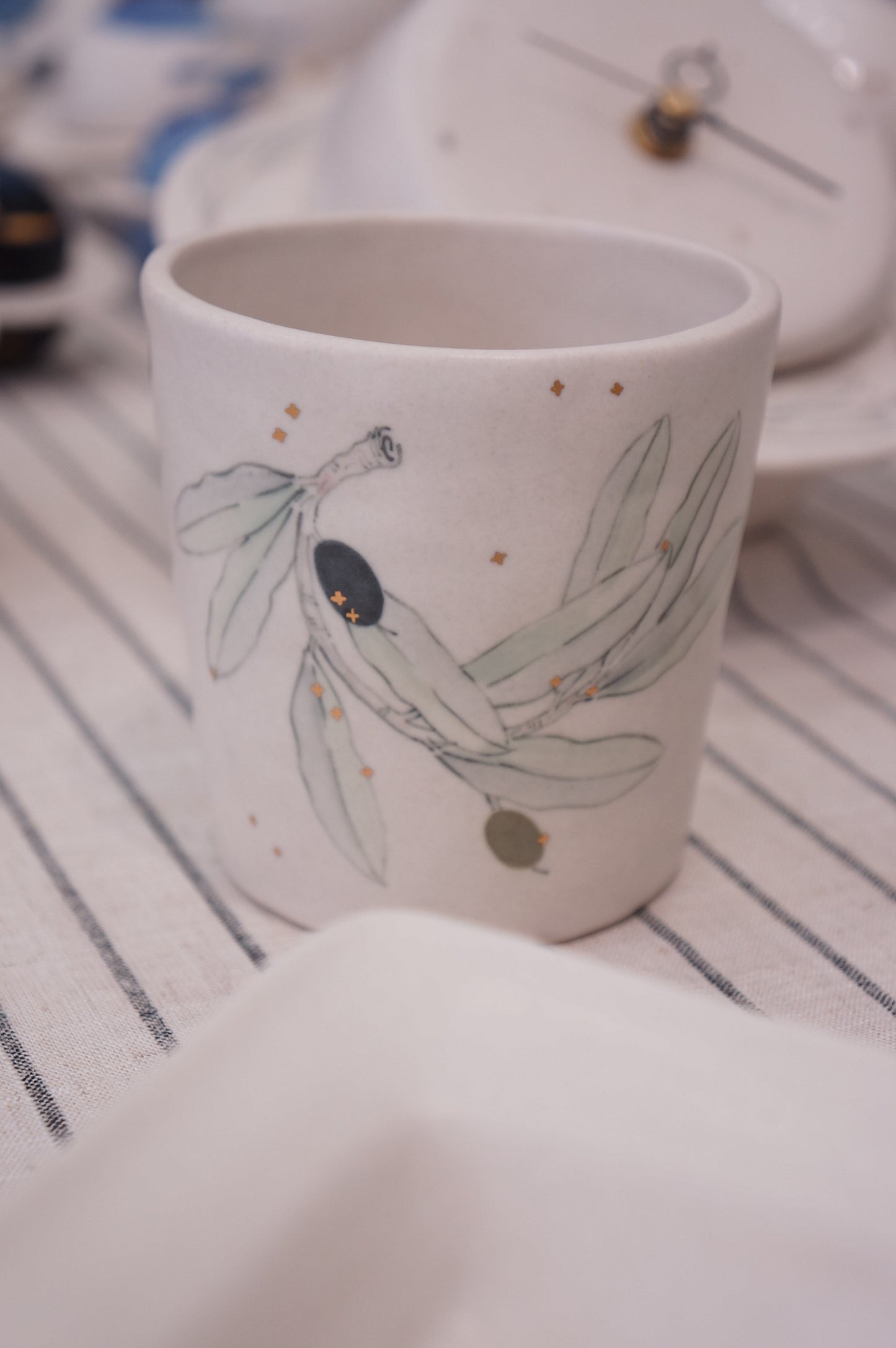 Jingdezhen | Fengying | Olive Style Tumbler