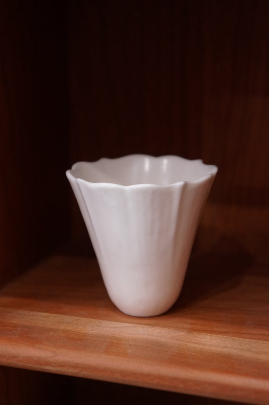 Jingdezhen | Handmade Tea Cup Flower Rim Pattern