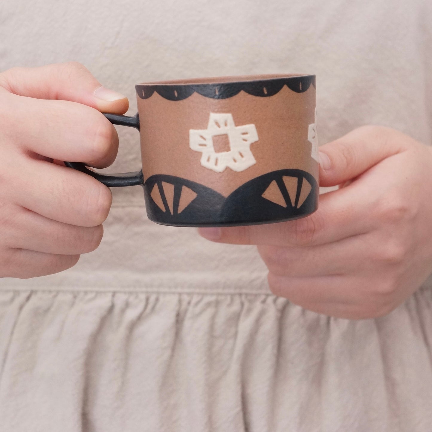 Jingdezhen | Yundou Small Flower Mug