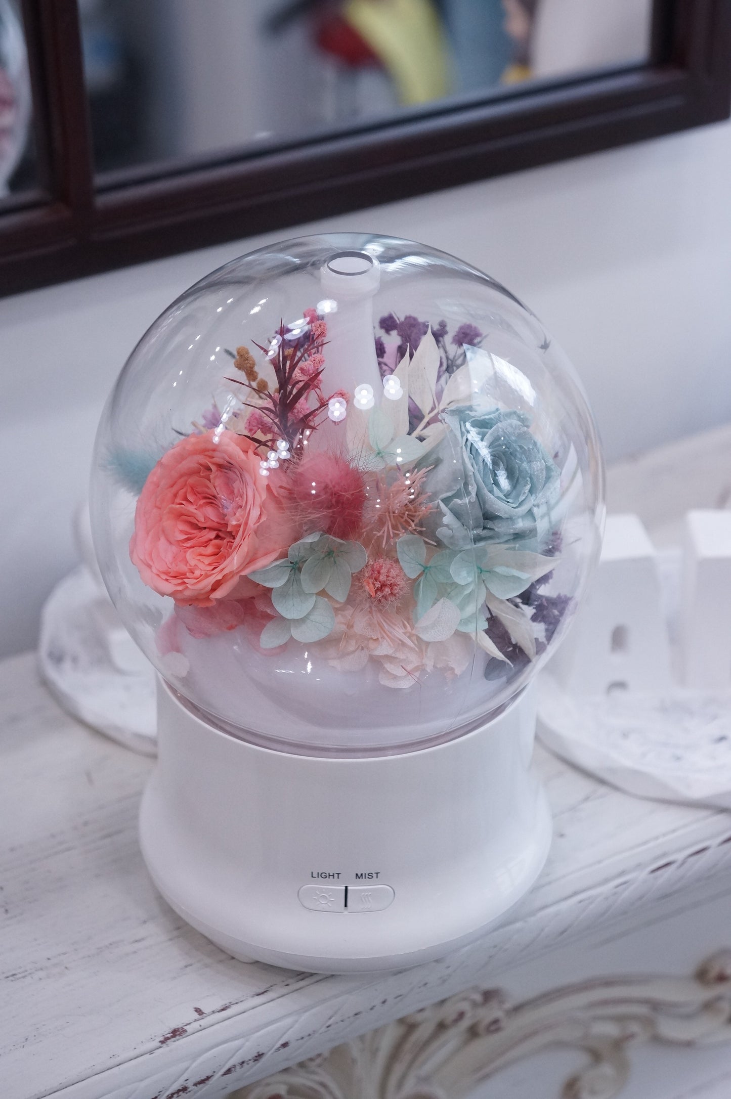 Dried & Preserved Flower Home Diffuser & Light