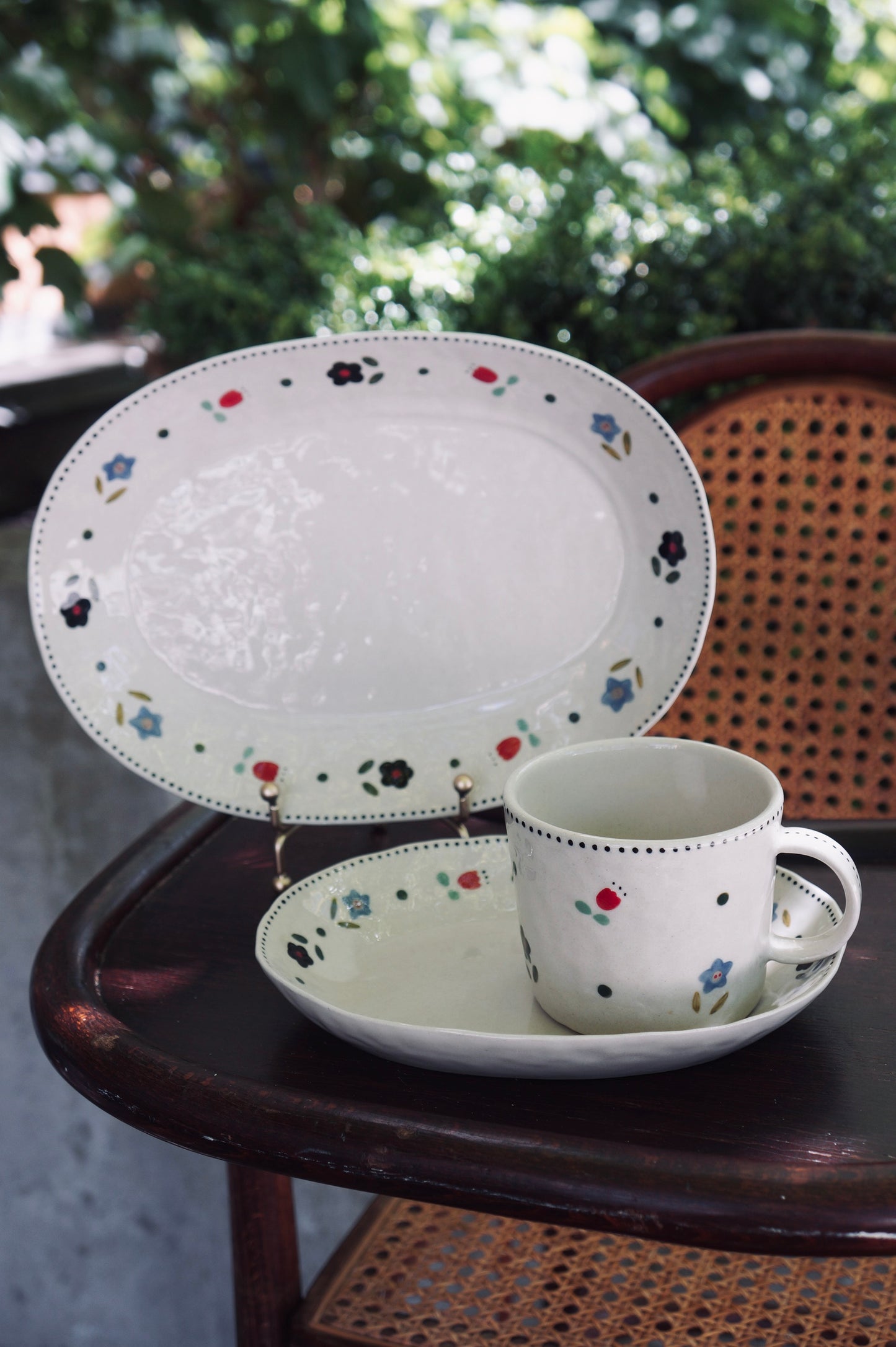 Qiuzishu | Handmade Flower Collection - Mug (Black Dots)