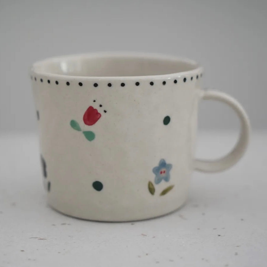 Qiuzishu | Handmade Flower Collection - Mug (Black Dots)