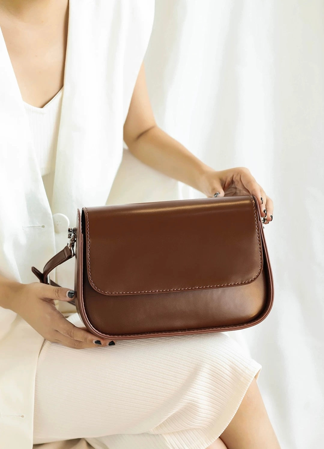 Boxy Saddle Bag