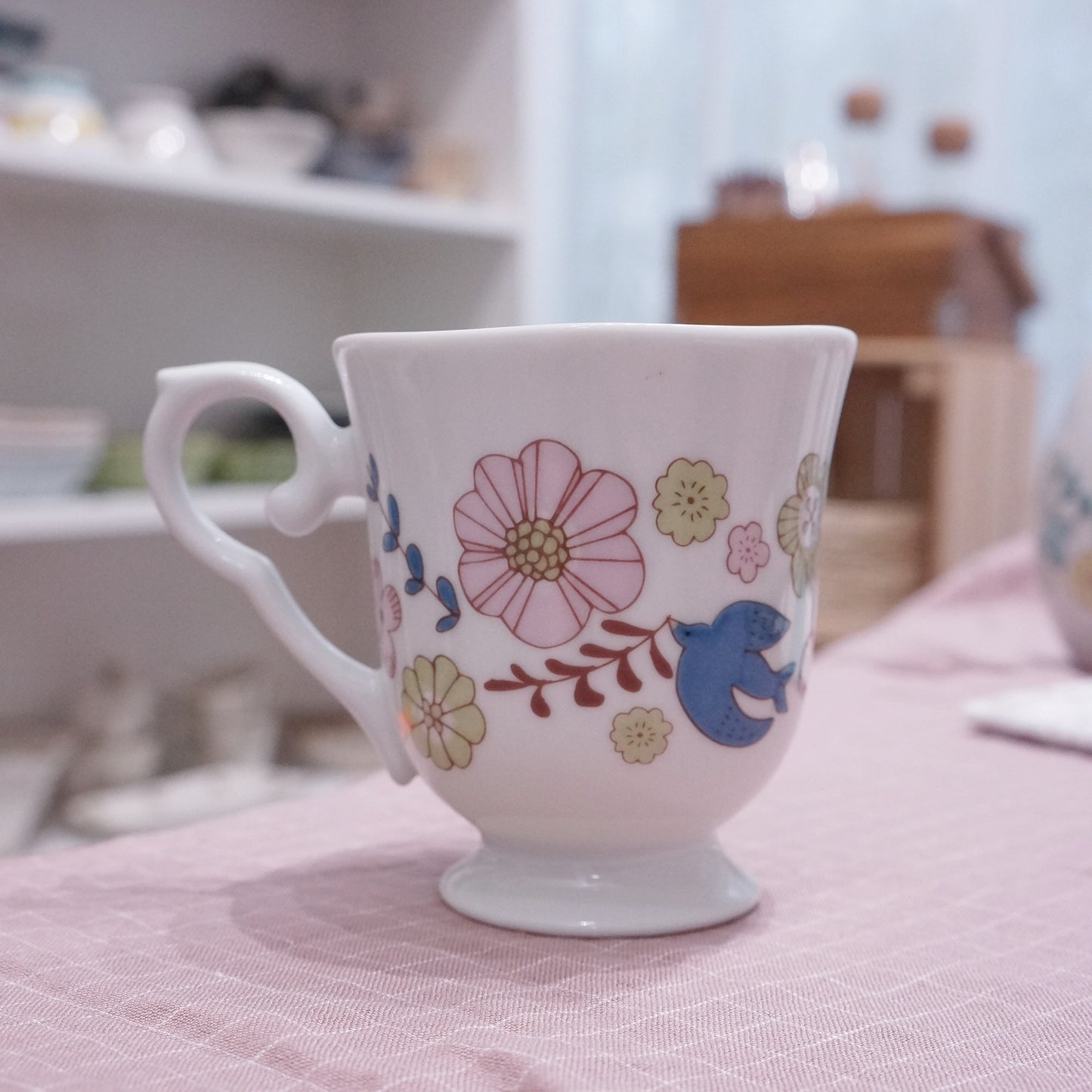 Kutani ware | Bird & Flower Series Mug Pink