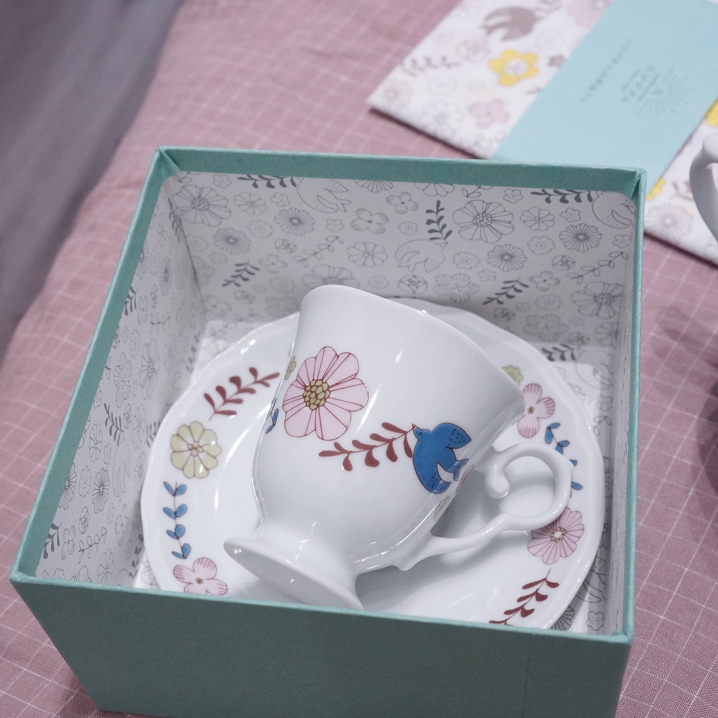 Kutani ware | Bird & Flower Series Cup&Saucer Pink